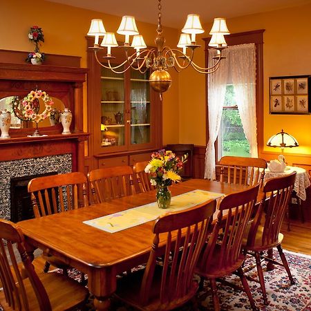 The Historic Morris Harvey House Bed & Breakfast Fayetteville Exterior foto