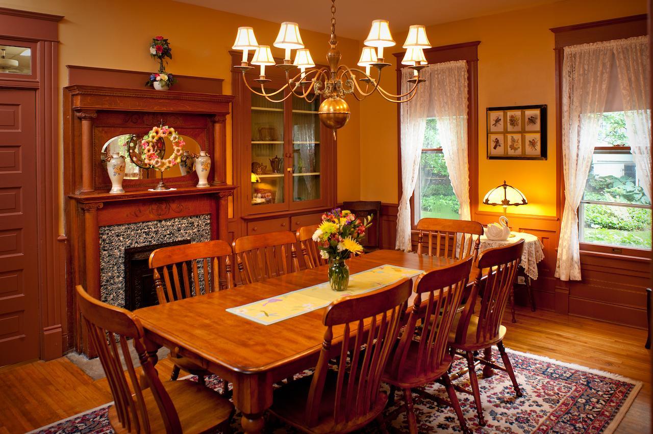 The Historic Morris Harvey House Bed & Breakfast Fayetteville Exterior foto